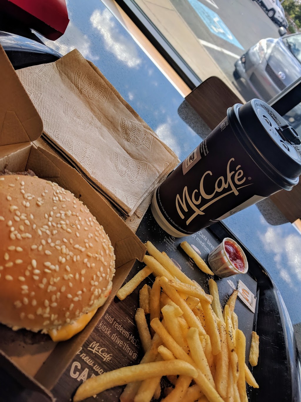 McDonalds Pleasant St, Woodside | 393 Pleasant St, Dartmouth, NS B2Y 0C4, Canada | Phone: (902) 465-4209