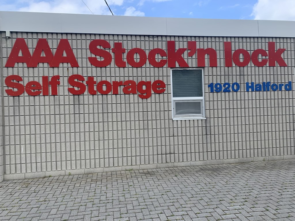 AAA Stock n Lock Self Storage | 1920 Halford Dr, Windsor, ON N9A 6J3, Canada | Phone: (519) 737-6812