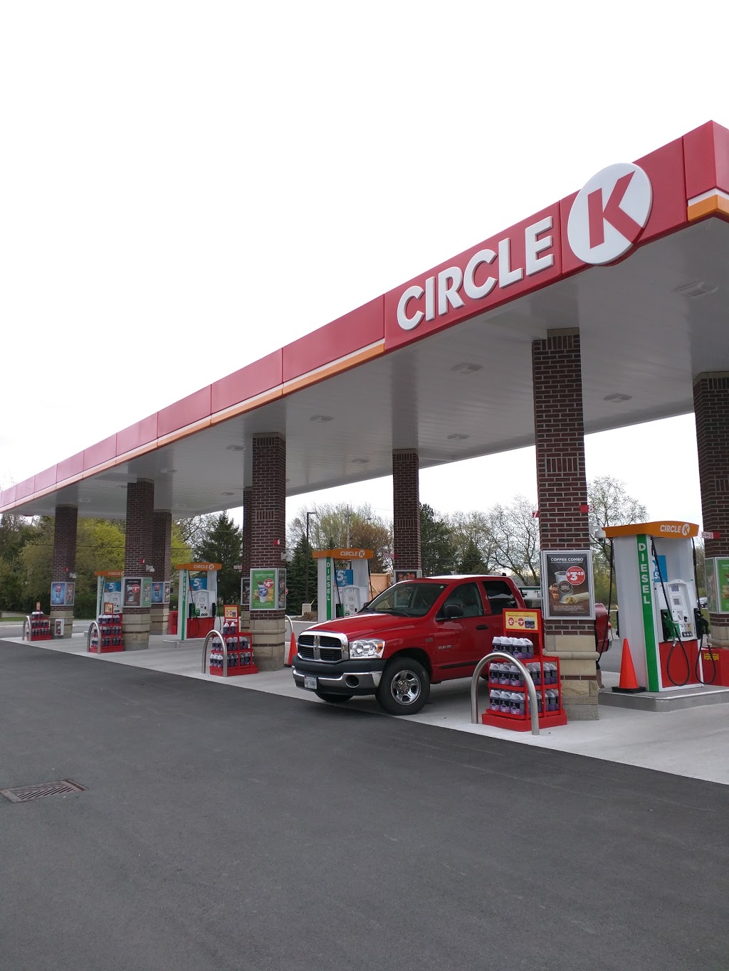 Circle K | 1022 Pelham St, Fonthill, ON L0S 1E4, Canada | Phone: (905) 892-1773