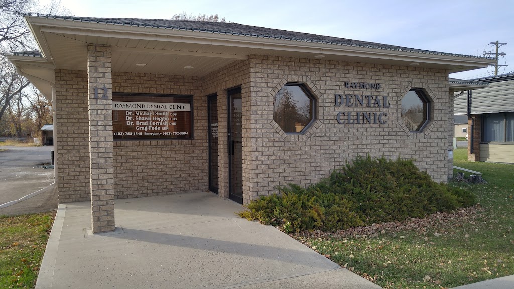 Raymond Dental Clinic | 12 Broadway S, Raymond, AB T0K 2S0, Canada | Phone: (403) 752-4545