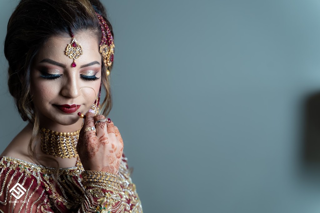Vick Photography | 115 Red Sky Gdns, Calgary, AB T3N 1N1, Canada | Phone: (587) 897-0730
