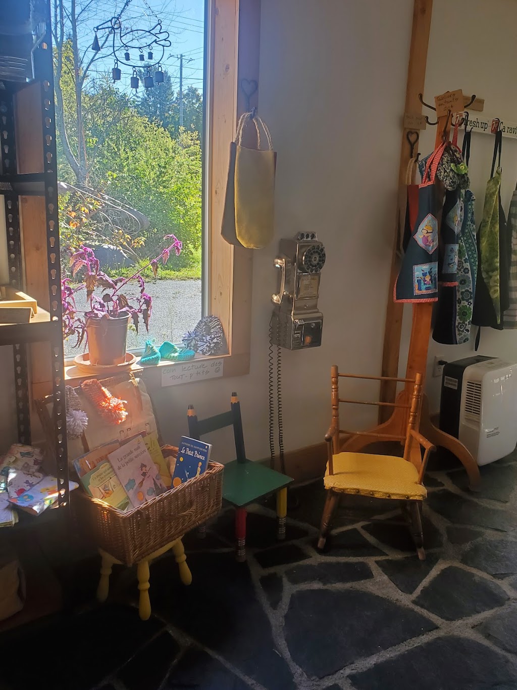 VRAC et Compagnie | 1057 Chem. de la Vallée, Sutton, QC J0E 2K0, Canada | Phone: (450) 525-5380
