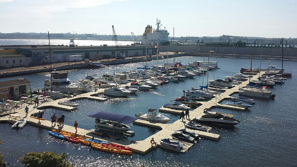 Gateway EZ Docks | 44 Edward St, Cache Bay, ON P0H 1G0, Canada | Phone: (416) 565-7739