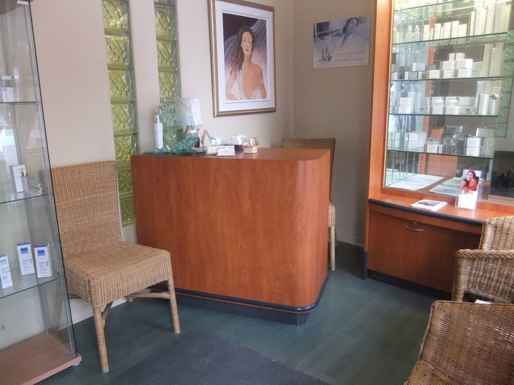 Esthétique Nouvelle (Gislaine Tremblay électrolyste) | 681 Rue Adoncour, Longueuil, QC J4G 2M6, Canada | Phone: (450) 646-5382