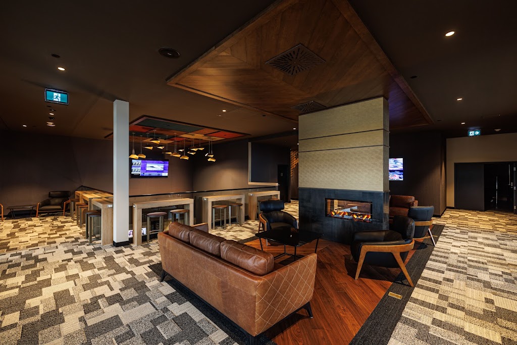 Hôtel Universel | 311 boul de lHôtel-de-Ville, Rivière-du-Loup, QC G5R 5S4, Canada | Phone: (418) 862-9520