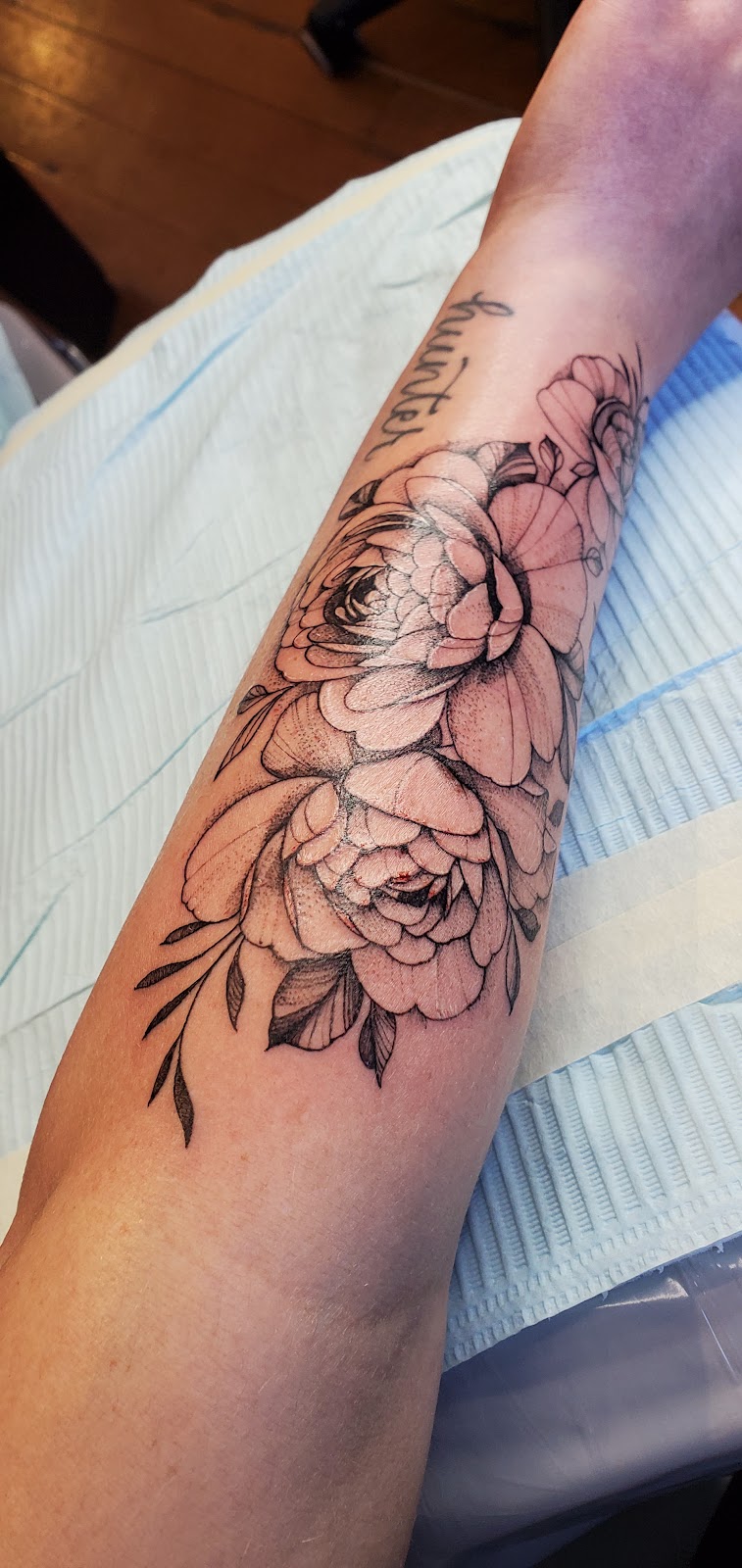 Liquid Amber Tattoo & Art Collective | 902 Commercial Dr, Vancouver, BC V5L 3W7, Canada | Phone: (604) 738-3667