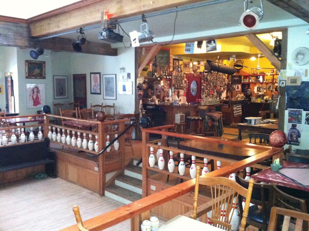 Lorenzos Cafe | 901 Enderby Mabel Lake Rd, Enderby, BC V0E 1V5, Canada | Phone: (250) 838-6700