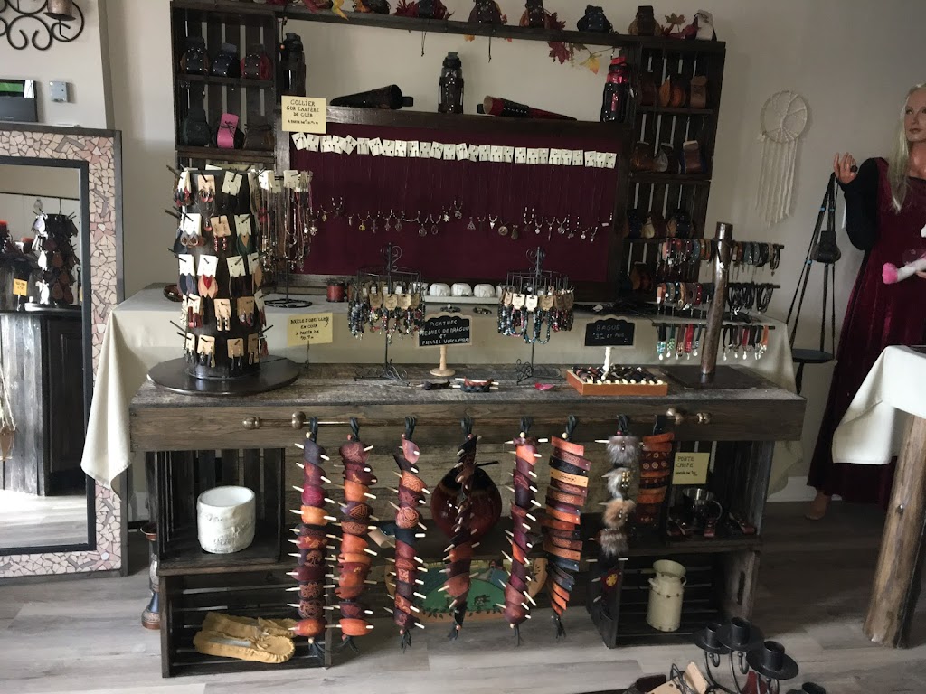 L’atelier de cuir du Baron | 187 Rue Principale, Weedon, QC J0B 3J0, Canada | Phone: (514) 235-8827