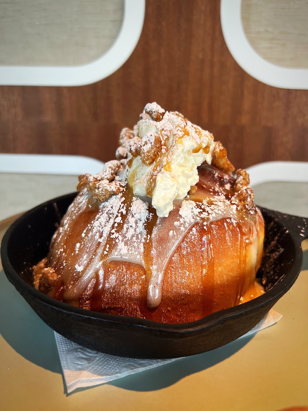 diner deluxe - Marda Loop | 2252 33 Ave SW, Calgary, AB T2T 1Z8, Canada | Phone: (403) 300-1626