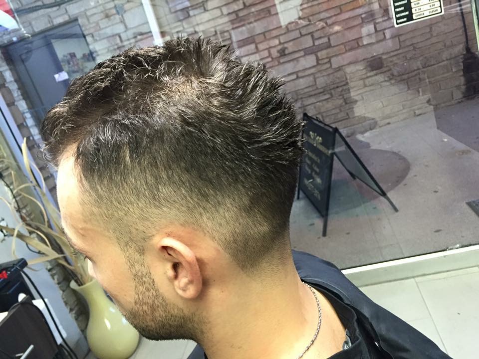 Royal Chair Barber shop | 3635 Cawthra Rd, Mississauga, ON L5A 2Y5, Canada | Phone: (905) 277-2076