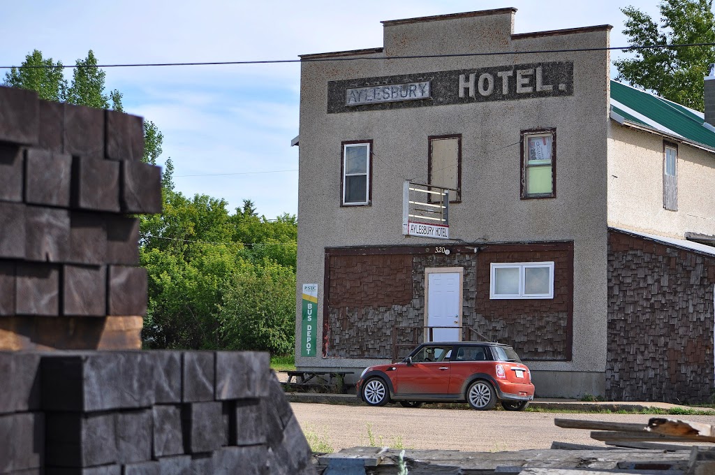 Aylesbury Hotel | 320 Main St, Aylesbury, SK S0G 0B0, Canada | Phone: (306) 734-2928