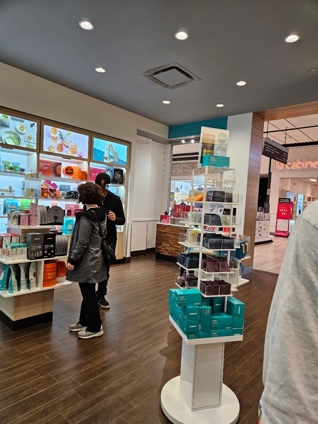 DAVIDsTEA - Fairview Pointe Claire | 6801 Route Transcanadienne, Pointe-Claire, QC H9R 5J2, Canada | Phone: (514) 697-3331