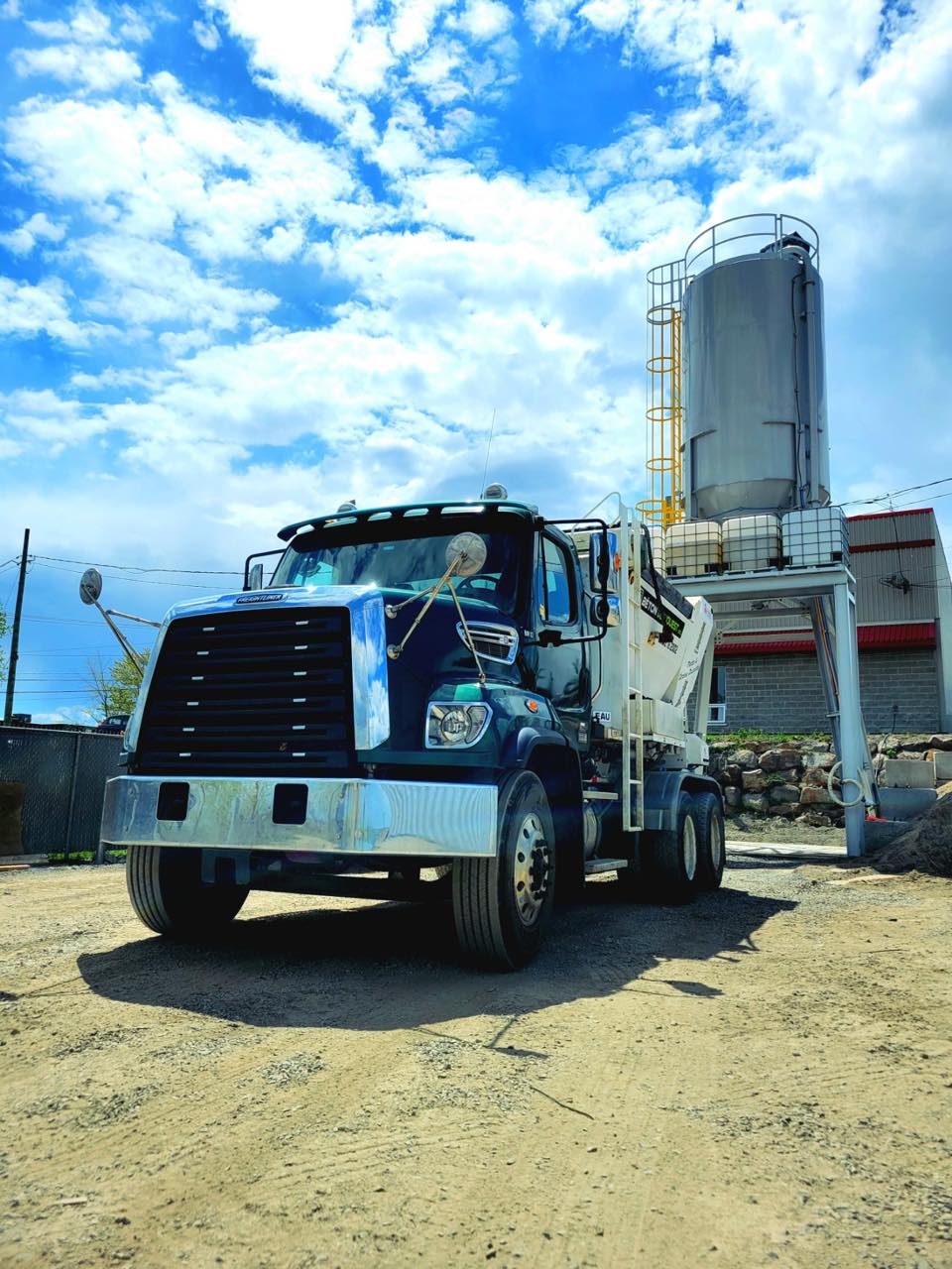 Béton de LOuest inc. | 877 Rte Harwood, Vaudreuil-Dorion, QC J7V 8P2, Canada | Phone: (450) 218-2002