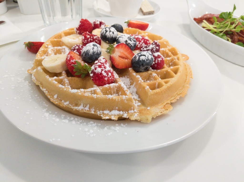 Kravingz | 1710 Lakeshore Rd W, Mississauga, ON L5J 1J5, Canada | Phone: (905) 916-5500