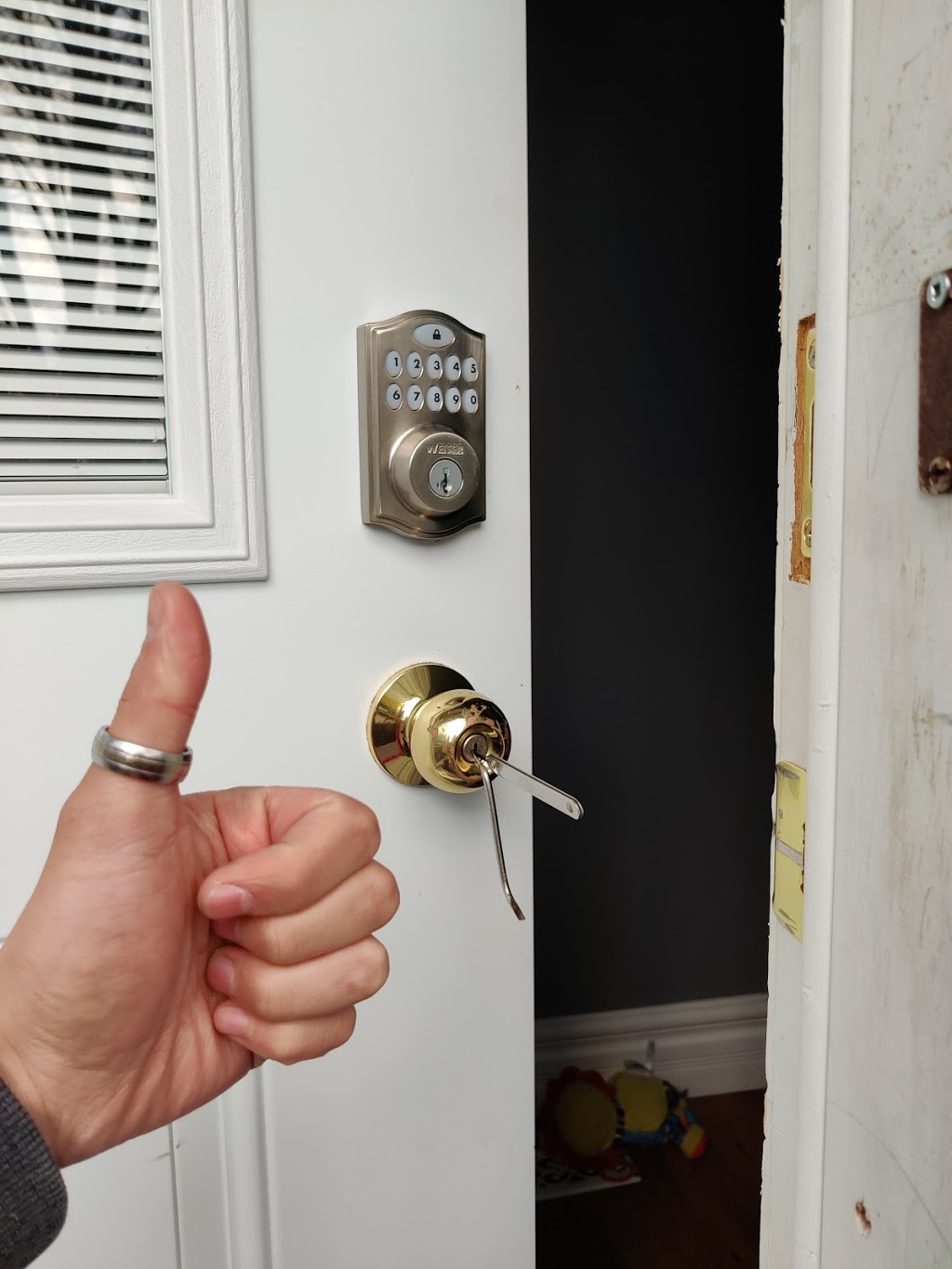 Luu Emergency Locksmith | 189 Allen St E, Waterloo, ON N2J 1J9, Canada | Phone: (647) 703-6368