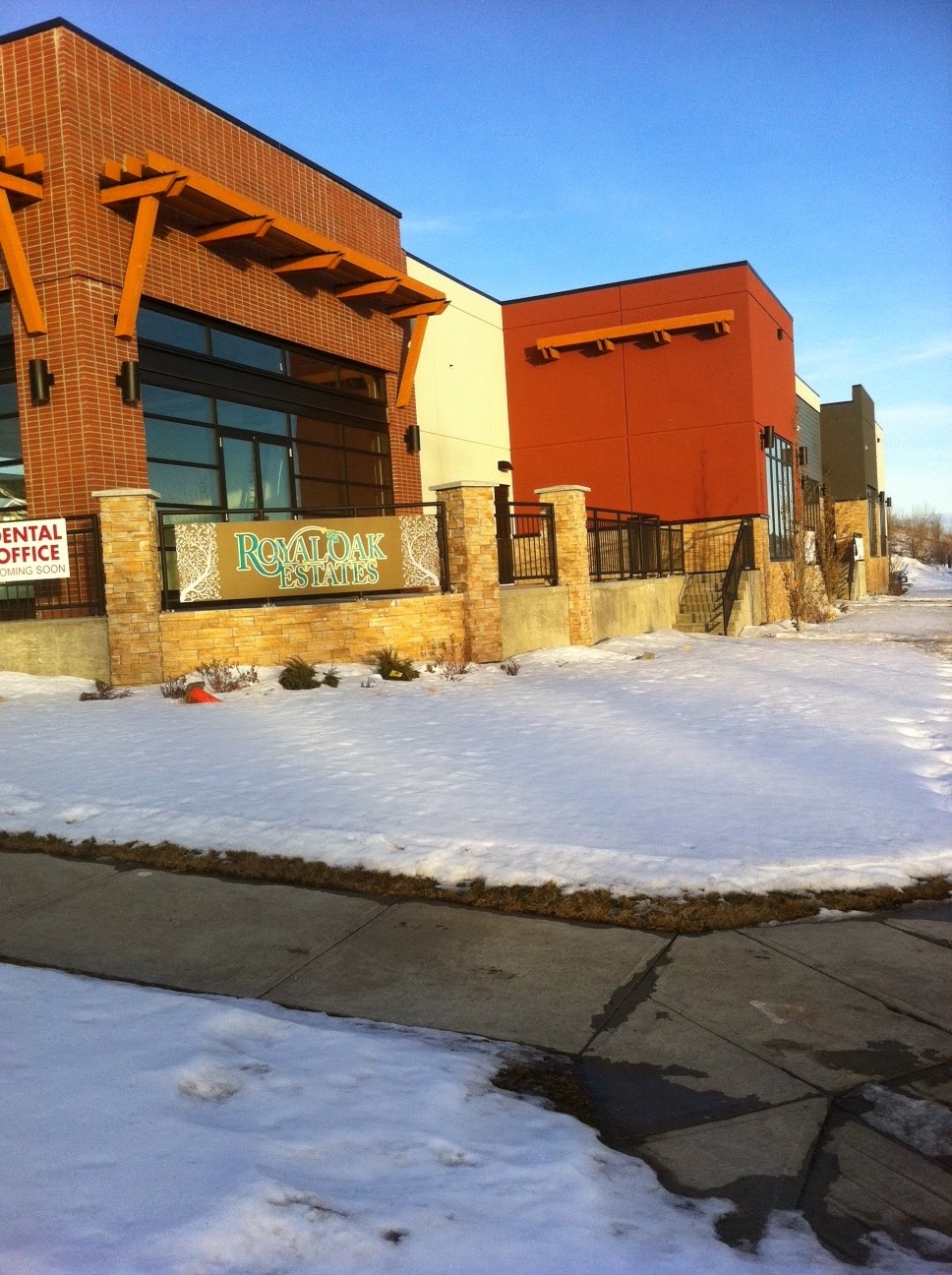 Royal Veterinary Hospital | 108-500 Royal Oak Dr NW, Calgary, AB T3G 0E8, Canada | Phone: (403) 452-9444