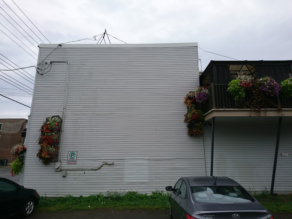 Salon Koryne | 670 Rue Provost, Lachine, QC H8S 1M4, Canada | Phone: (514) 637-5011