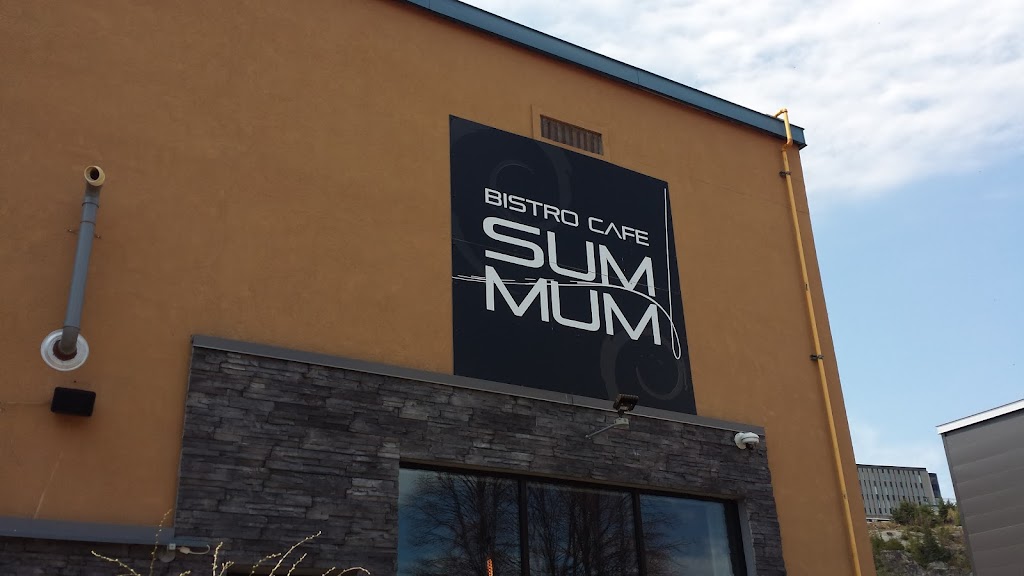 Summum Bistro & Café - La Baie Venue | 810 Rue Mars, La Baie, QC G7B 3N7, Canada | Phone: (418) 544-0000