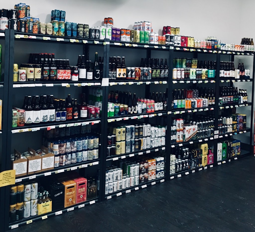 LA Liquor | 4702 AB-2A, Lacombe, AB T4L 1H4, Canada | Phone: (403) 789-4444