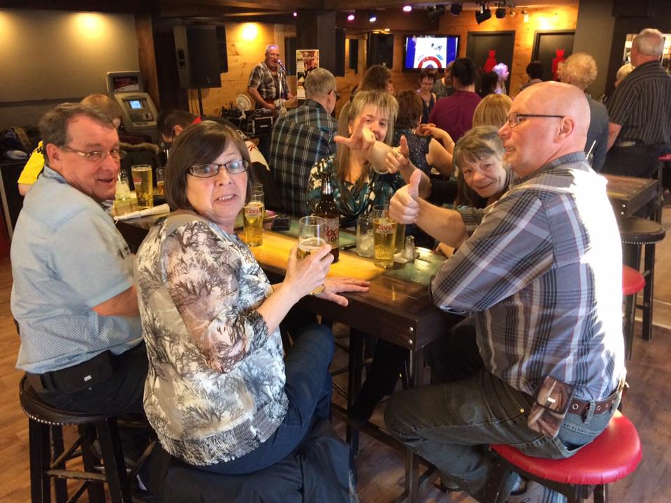 Bar La Bavaroise | 278 Rue Saint Philippe, Nicolet, QC J3T 1E8, Canada | Phone: (819) 293-2509