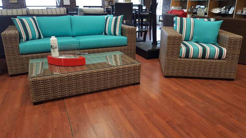 Live In Style | 467 Speers Rd, Oakville, ON L6K 3S4, Canada | Phone: (905) 844-4050