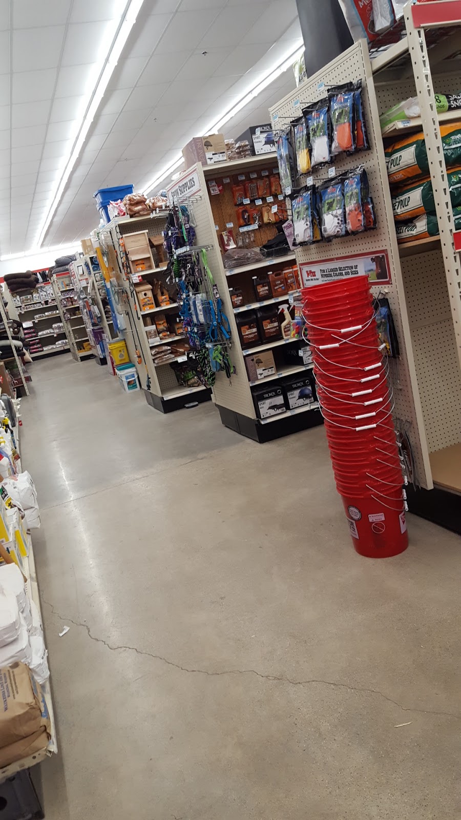Tractor Supply Co. | 3200 Gratiot Blvd, Marysville, MI 48040, USA | Phone: (810) 388-0564