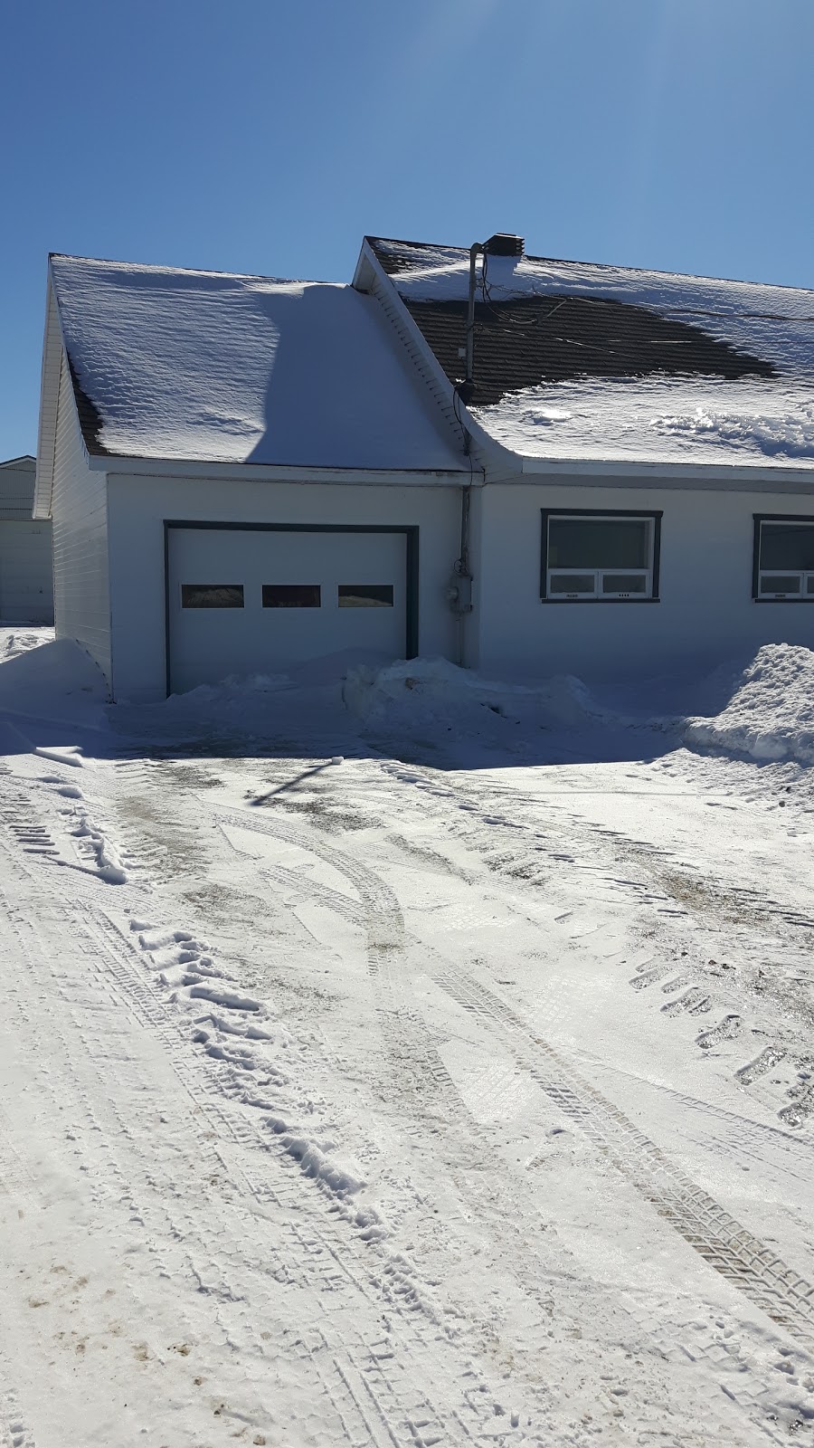 Gestion Eric Esculier Inc | 2120 Chem. Royal, Sainte-Famille, QC G0A 3P0, Canada | Phone: (418) 670-2739