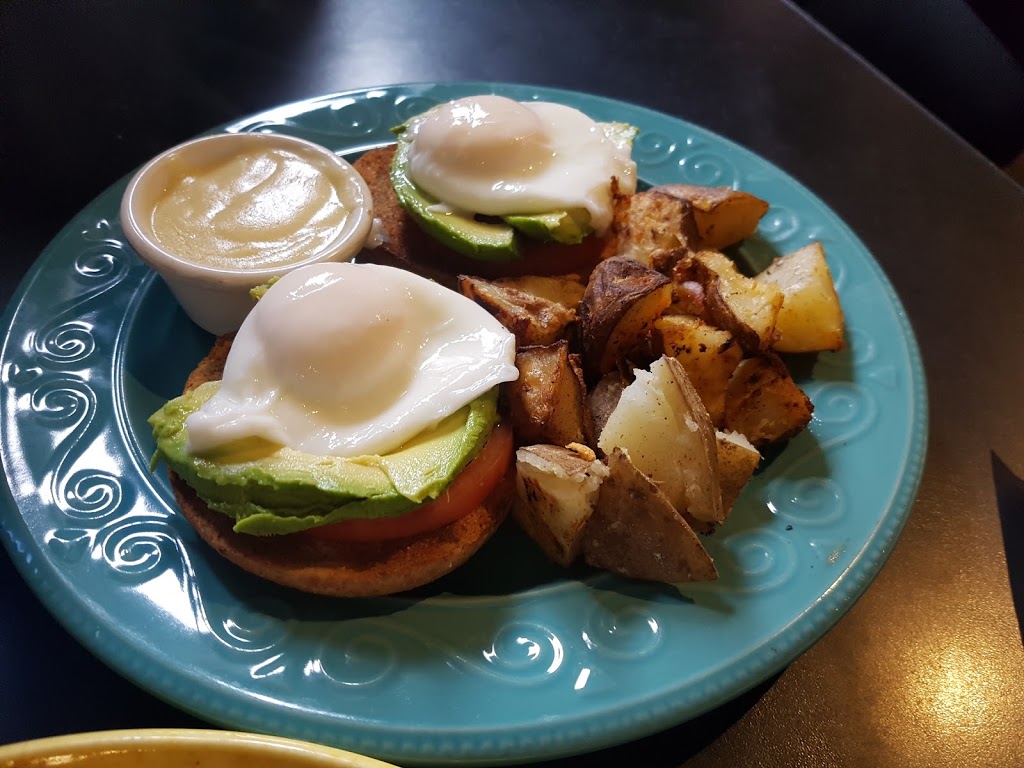 Tommys Cafe | 1308 Ross Rd, North Vancouver, BC V7J 1V2, Canada | Phone: (604) 988-0174