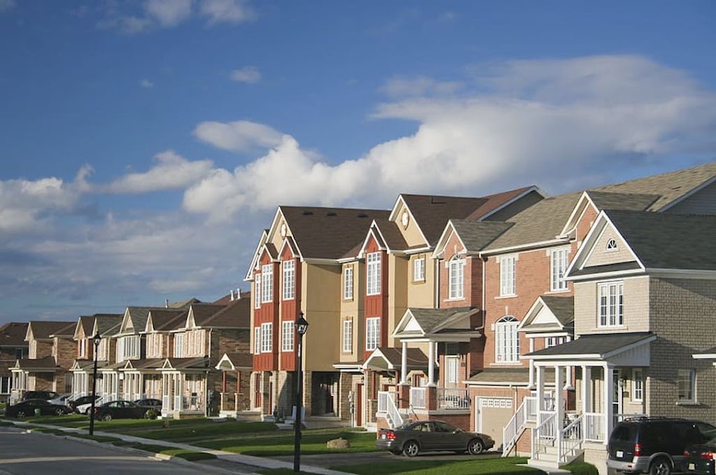 Bruno Gilbert - Courtier Immobilier RE/MAX | 11700 De LAvenir, Mirabel, QC J7J 0G7, Canada | Phone: (514) 779-1795