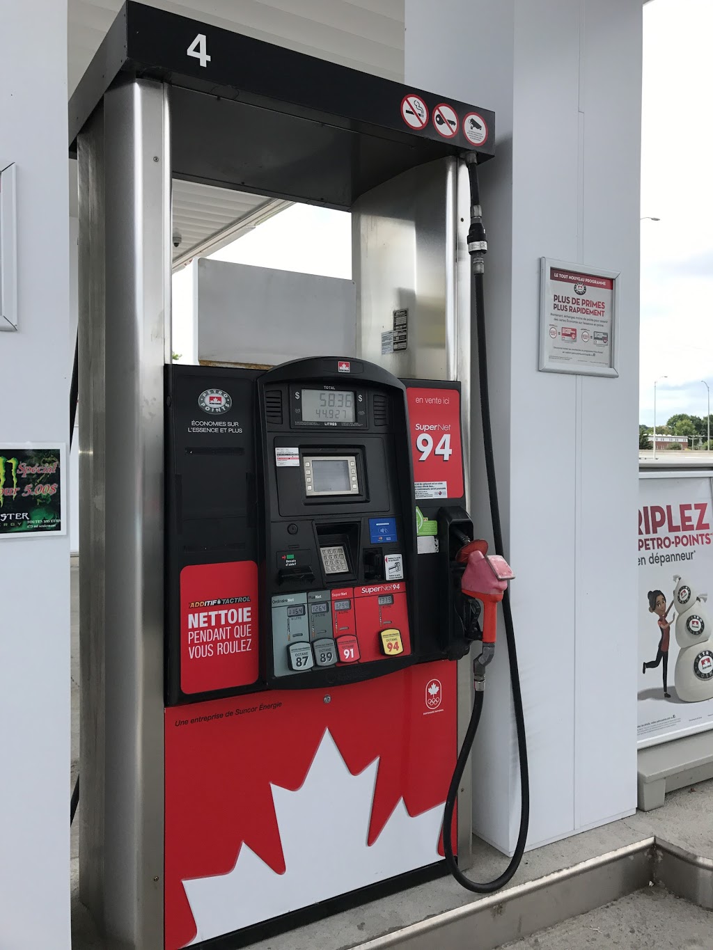 Petro-Canada | 517 Rue Vachon, Trois-Rivières, QC G8T 0C6, Canada | Phone: (819) 694-5669