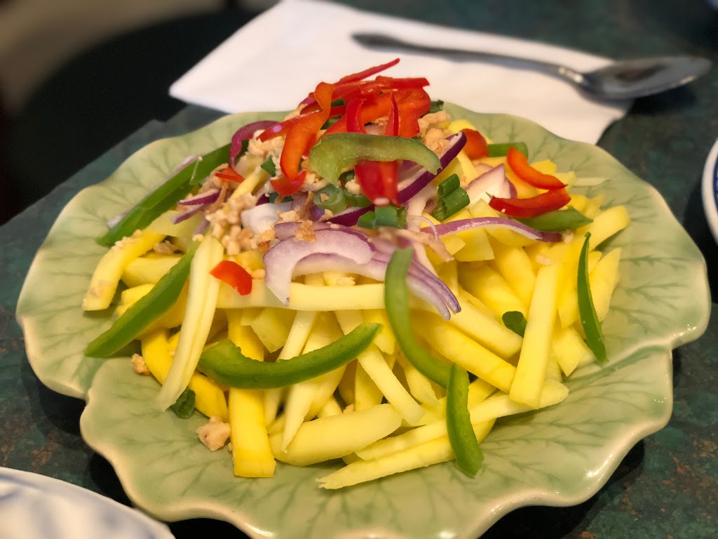 Khao Gaeng | 3583 Lake Shore Blvd W, Etobicoke, ON M8W 1P5, Canada | Phone: (647) 343-8019