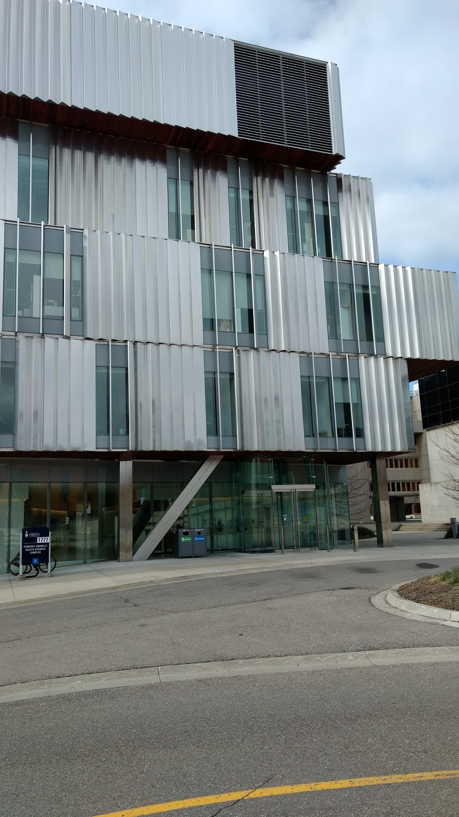 Terrence Donnelly Health Sciences Complex | 3359 Mississauga Rd, Mississauga, ON L5L 1C6, Canada