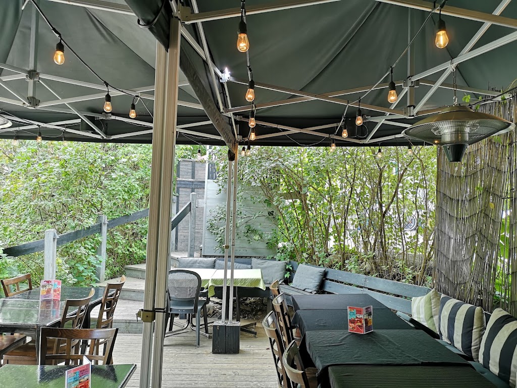 Snack & Bar Milly’s | 1926 Chem. du Village, Mont-Tremblant, QC J8E 1K4, Canada | Phone: (819) 681-0550