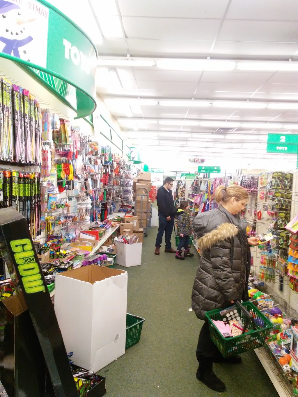 Dollar Tree | 3210 Gratiot Blvd, Marysville, MI 48040, USA | Phone: (810) 388-1401