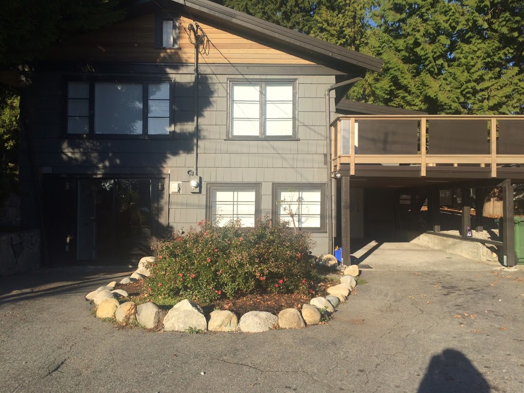 Holli husband | 1840, North Vancouver, BC V7J 2M8, Canada