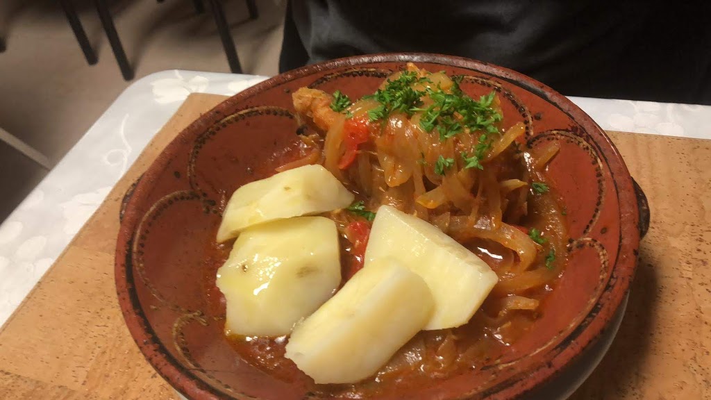 Restaurant Nova Lisboa | 3 Glenroy Rd, London, ON N5Z 4H2, Canada | Phone: (519) 680-2332