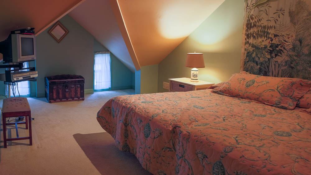 Sallys Place | 295-299 Ontario St, Stratford, ON N5A 3H6, Canada | Phone: (519) 272-2383