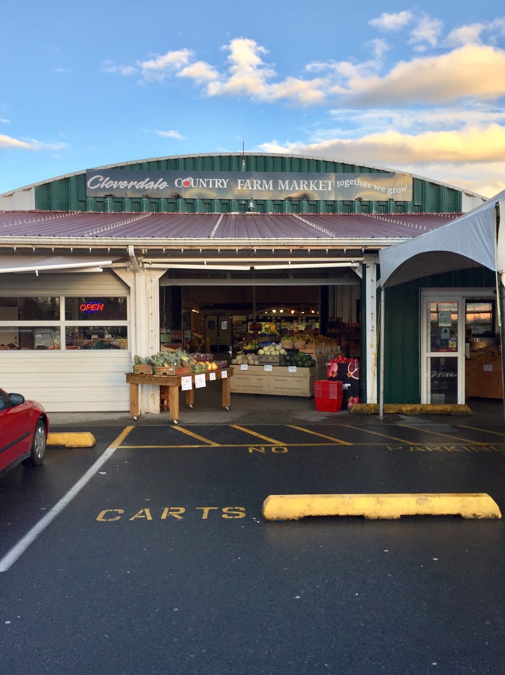 Cloverdale Country Market 5688 168 St, Surrey, BC V3W 4C8, Canada