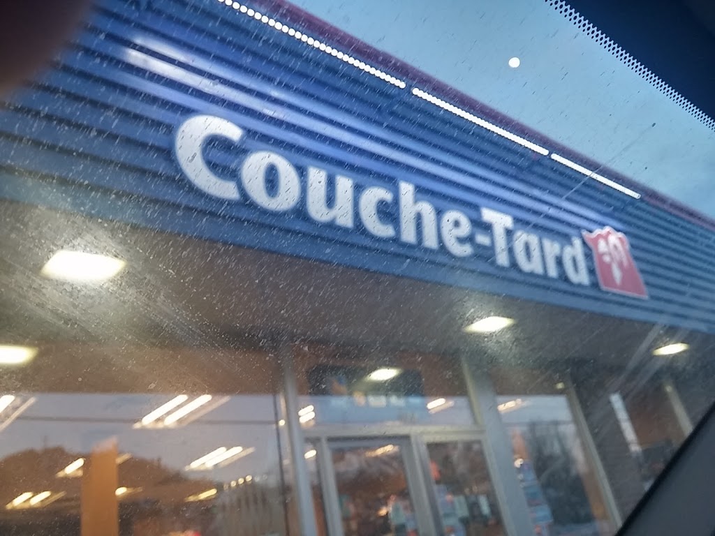 Couche-Tard | 955 Boulevard de Sainte-Adèle, Sainte-Adèle, QC J8B 2N4, Canada | Phone: (450) 229-4746