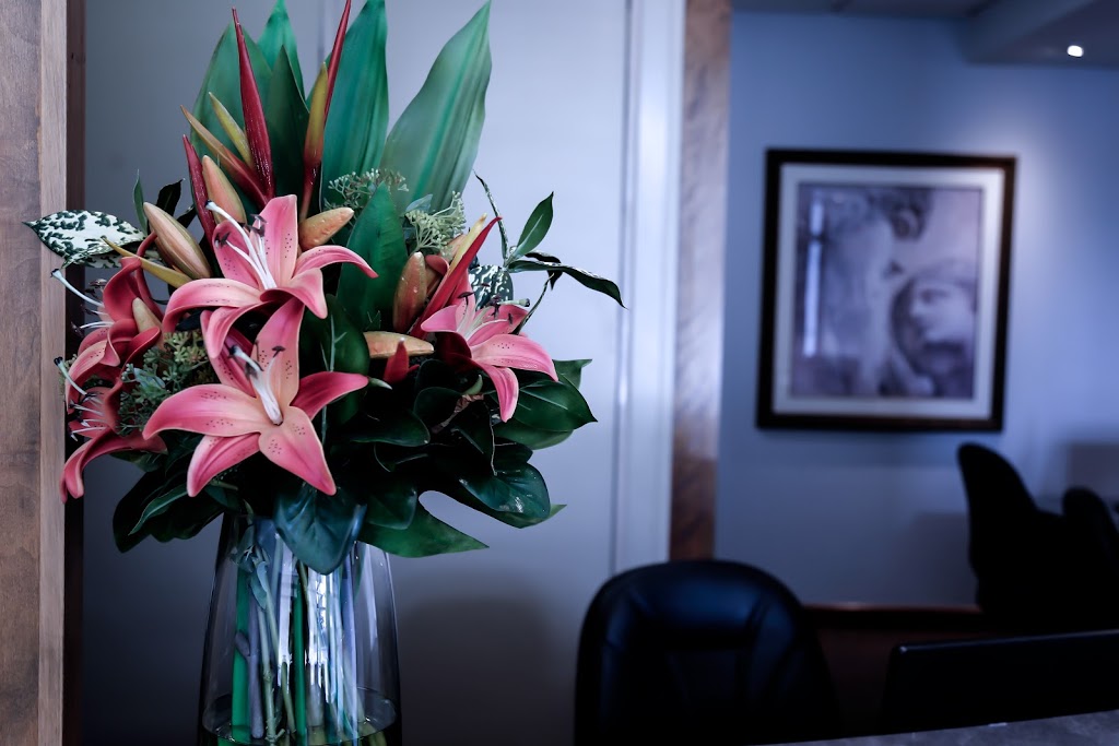 Rosedale Family Dental Centre | 531 Atkinson Avenue, Units 15 & 16, Thornhill, ON L4J 8L7, Canada | Phone: (905) 886-9900