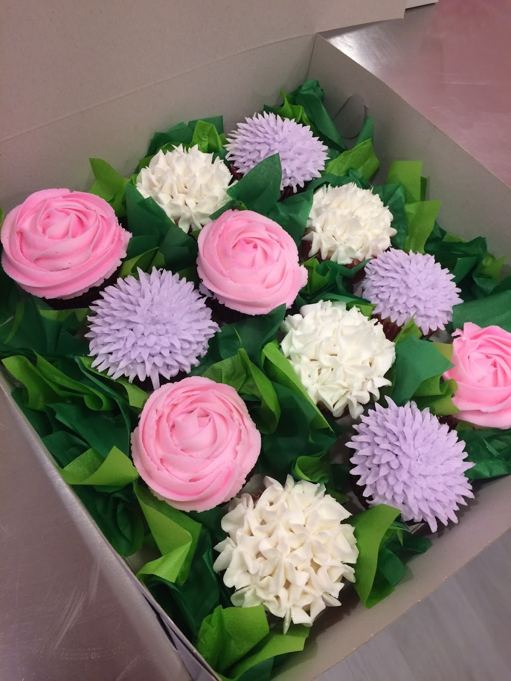 Momma Bricks Goodies | 100 Smiths Creek Dr, New Hamburg, ON N3A 0B3, Canada | Phone: (519) 498-0408