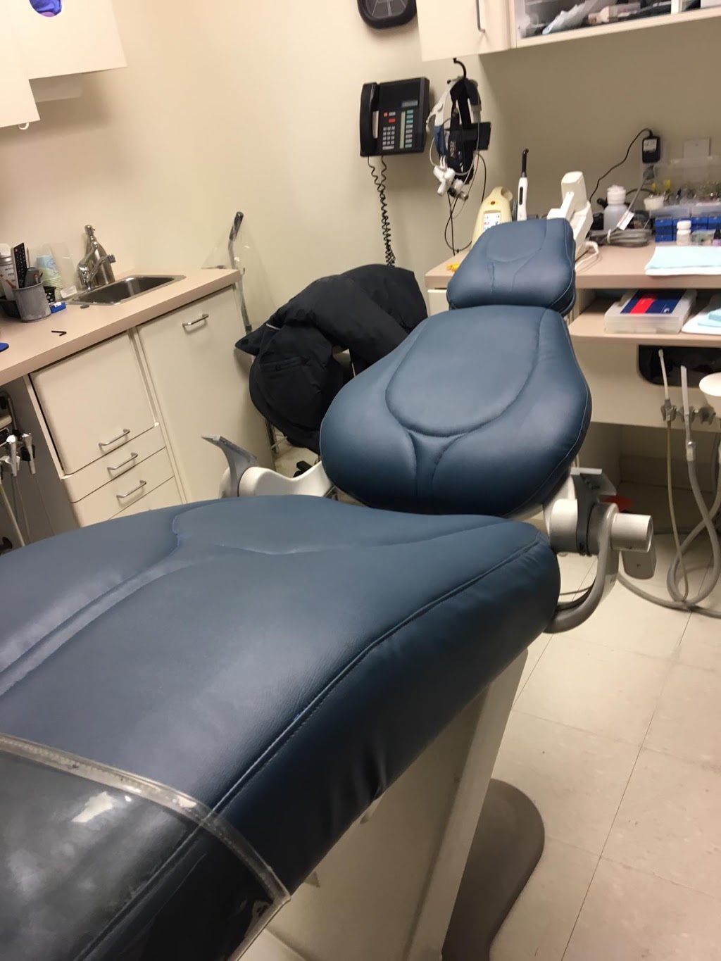 Noras Upholstery | 138 Yorkland St, Richmond Hill, ON L4S 1J1, Canada | Phone: (647) 981-2622