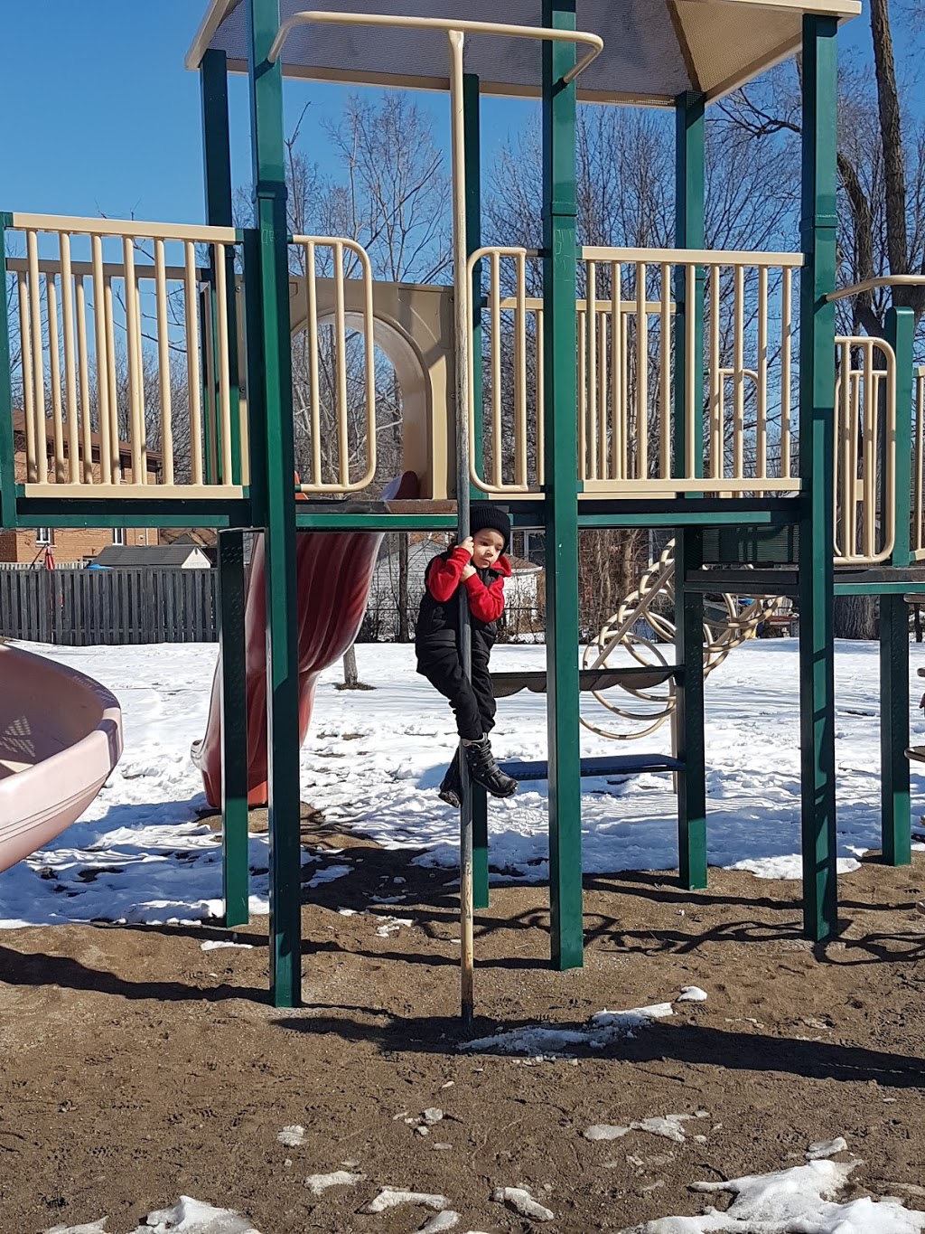 Alderwood Memorial Park | 215 Sheldon Ave, Etobicoke, ON M8W 2M8, Canada | Phone: (416) 338-4386