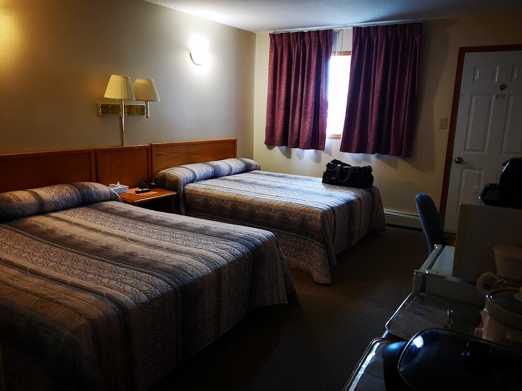 Last Mountain Inn | 802 2nd Ave E, Watrous, SK S0K 4T0, Canada | Phone: (306) 946-3383