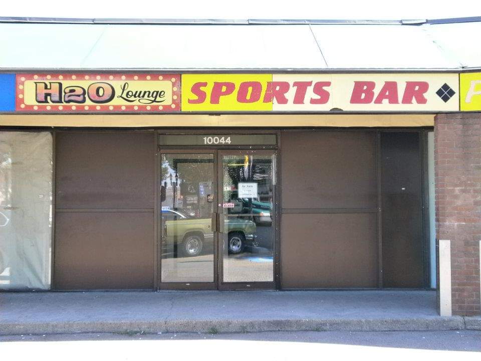 H2O Lounge | 10044 82 Ave NW, Edmonton, AB T6E 1Z3, Canada | Phone: (780) 433-5794