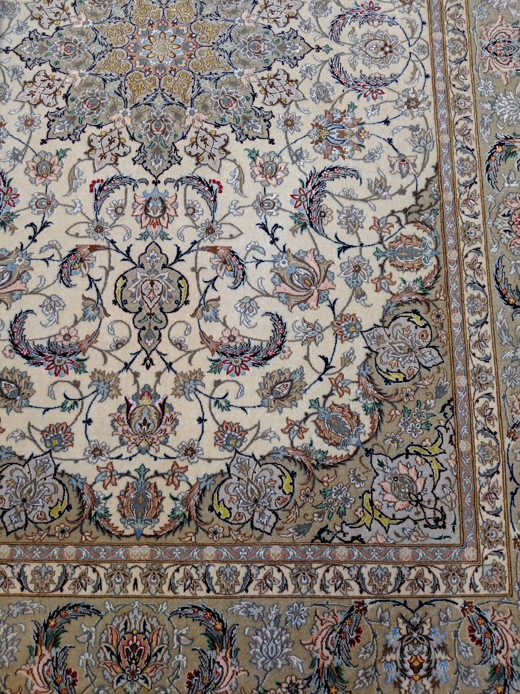 Blue Paisley Fine Rugs | 1440 Bathurst St #101, Toronto, ON M5R 3J3, Canada | Phone: (416) 546-4545