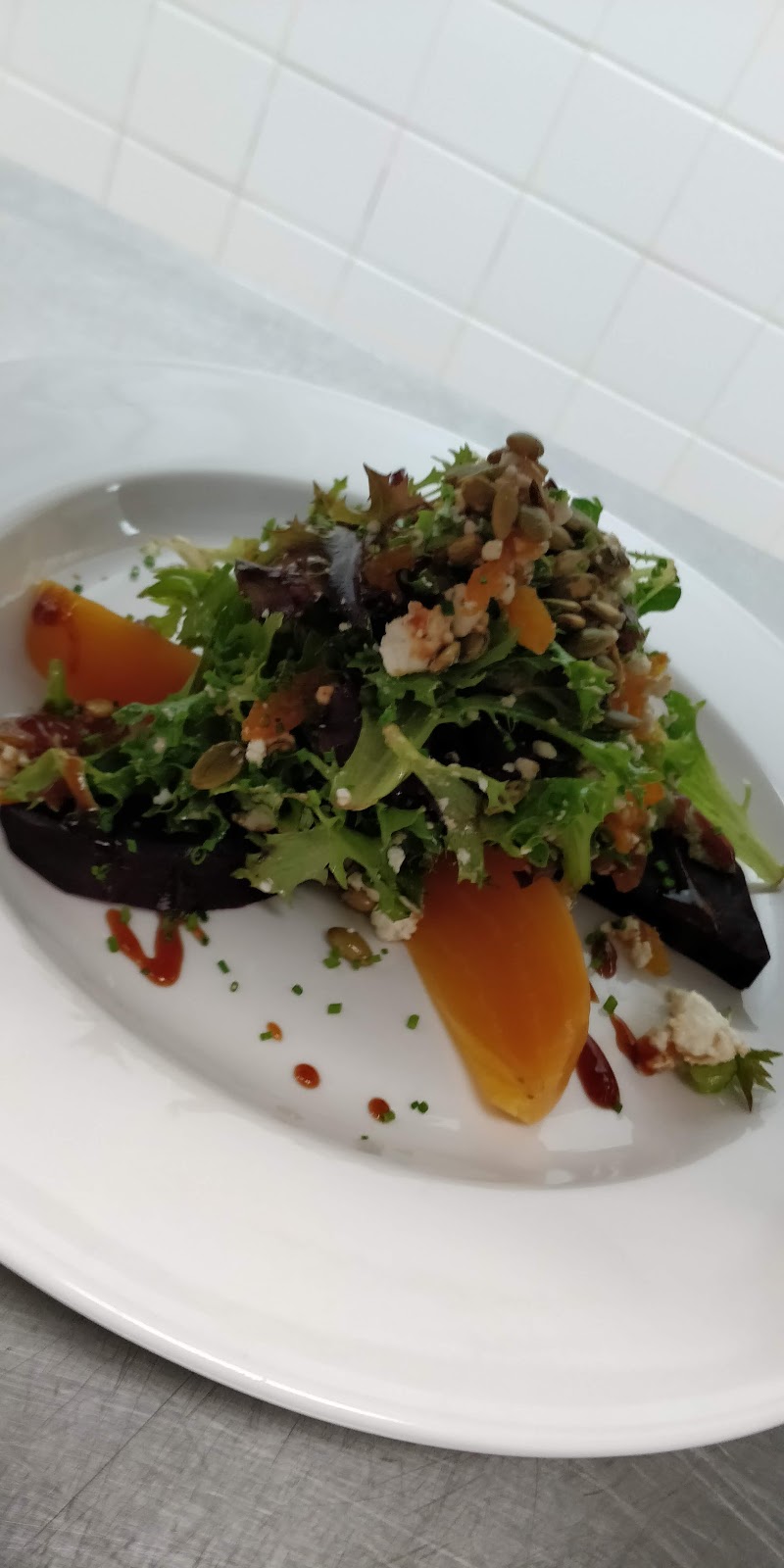 The Twisted Vine Kitchen and Bar | 15-2662 Austin Ave, Coquitlam, BC V3K 6C4, Canada | Phone: (604) 492-1927