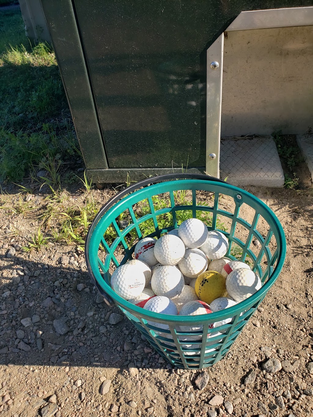 Airport Golf Academy | 422 Airport Rd, Pembroke, ON K8A 6W7, Canada | Phone: (613) 687-8578