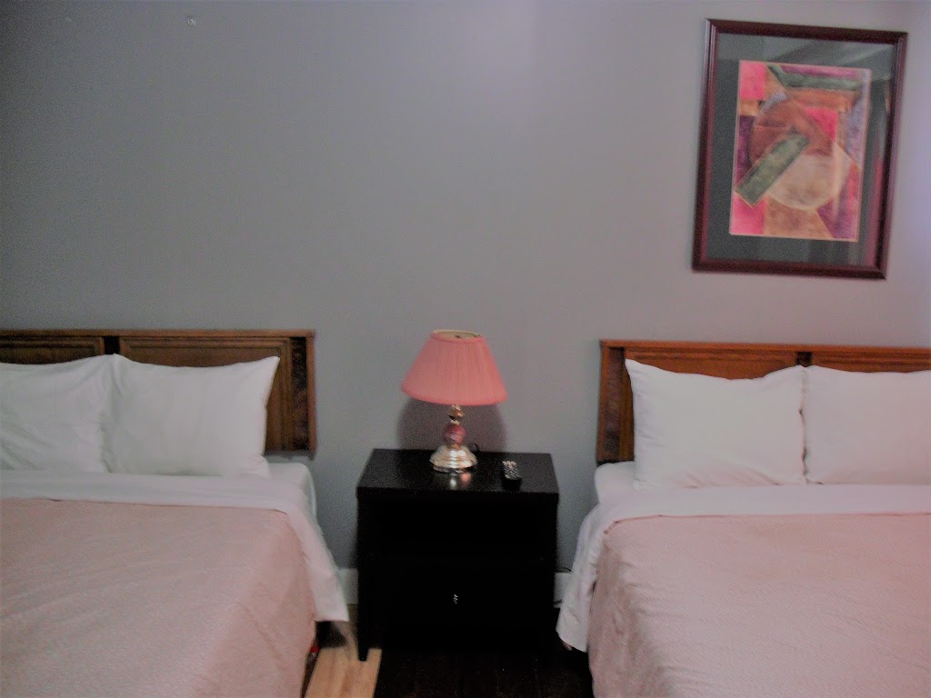 Eastwood Motel | 685806 Oxford 2, Woodstock, ON N4S 7V9, Canada | Phone: (519) 467-5341