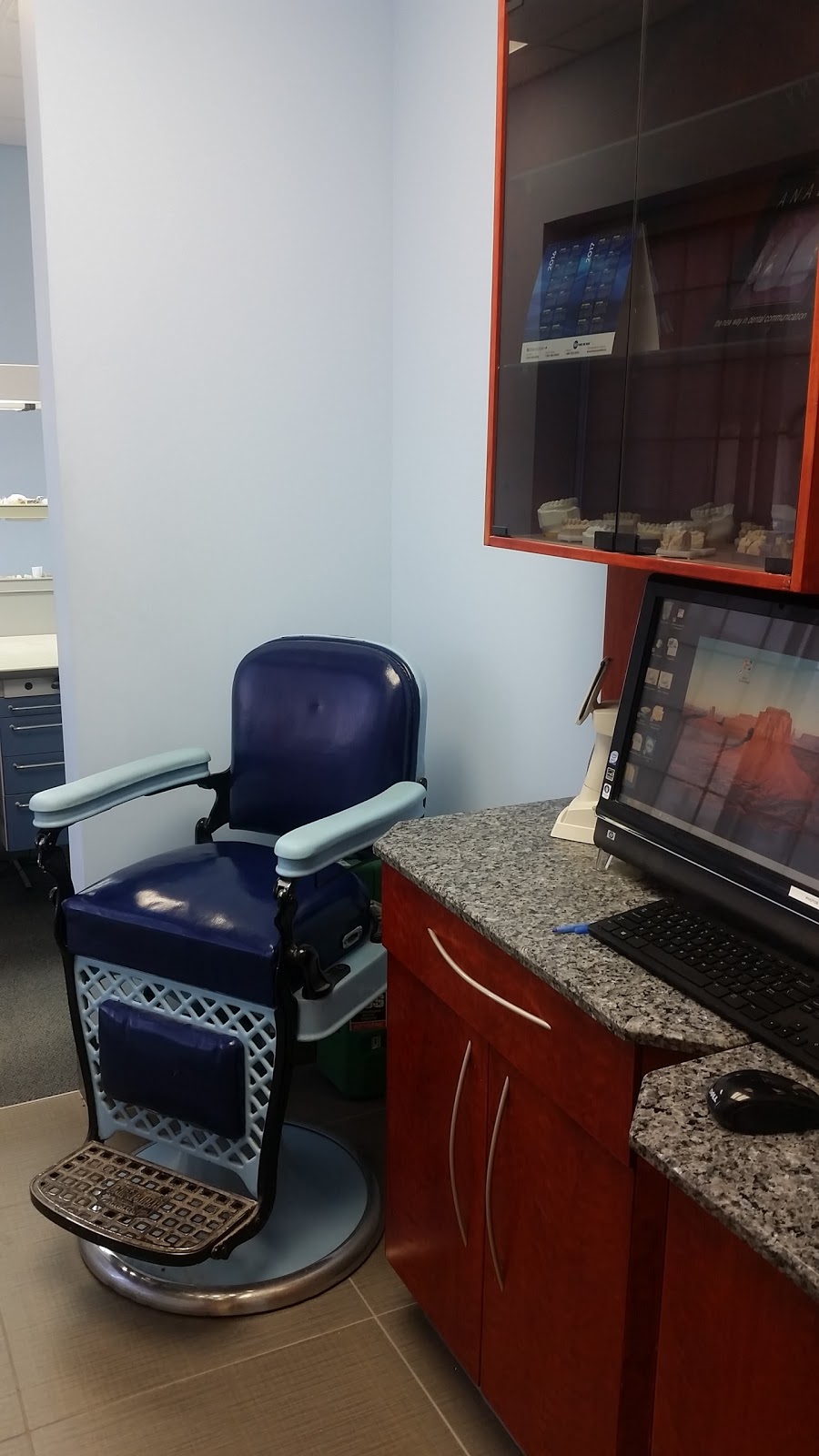 CRH Oral Design Inc | 8225 Rue Mayrand, Montréal, QC H4P 2C7, Canada | Phone: (514) 748-1276
